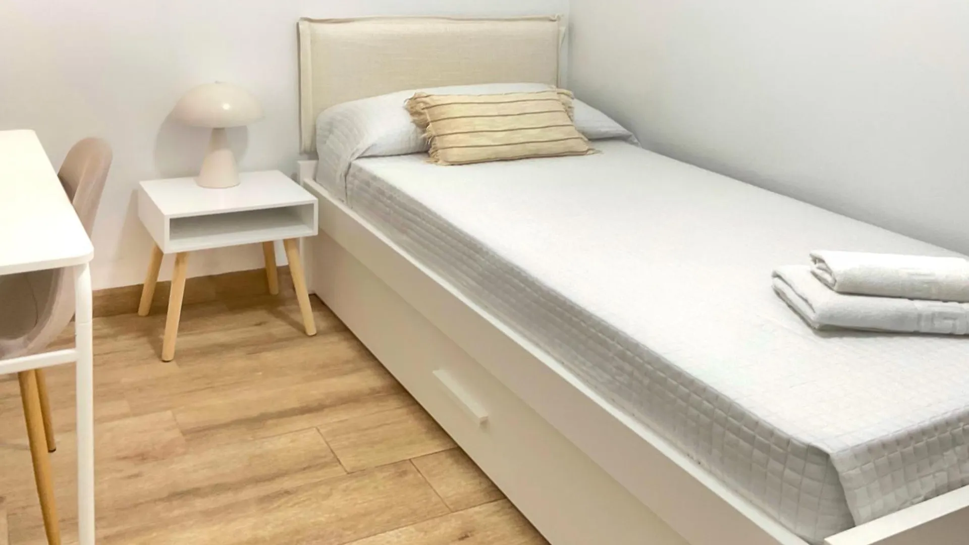 Ks Plaza Catedral By Kaleria Suites Almería 0*,  İspanya